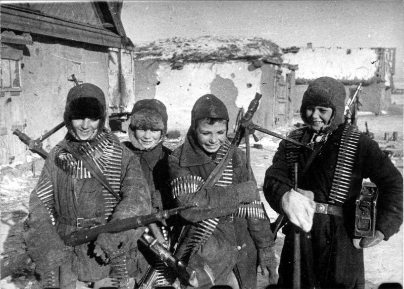 дети - защитники Родины СССР